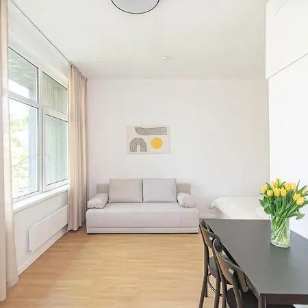 Lovely With Great Location No 2 By Urban Rent Appartement *